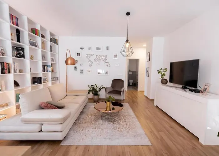 アパート Comfy And Stylish With Terrace Near Center