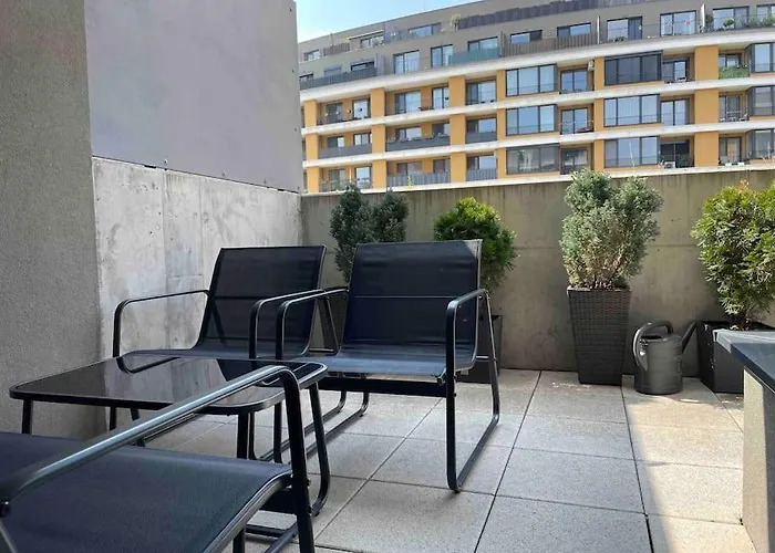 Comfy And Stylish With Terrace Near Center Appartement *